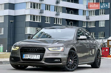 Седан Audi A4 2014 в Одесі