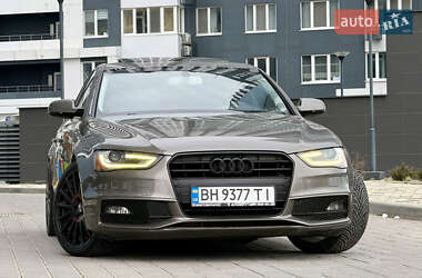 Седан Audi A4 2014 в Одесі