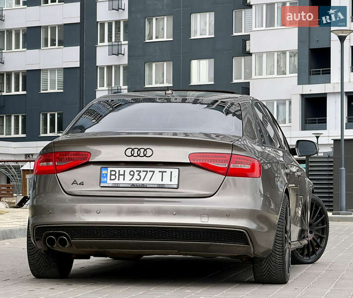 Седан Audi A4 2014 в Одесі