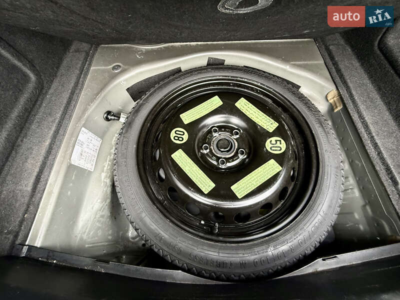 Седан Audi A4 2014 в Одесі