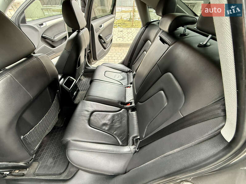 Седан Audi A4 2014 в Одесі
