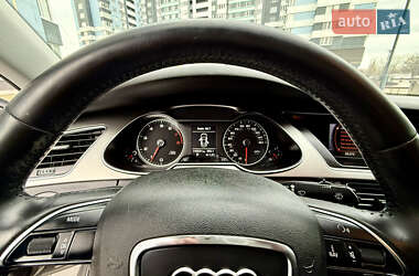 Седан Audi A4 2014 в Одесі