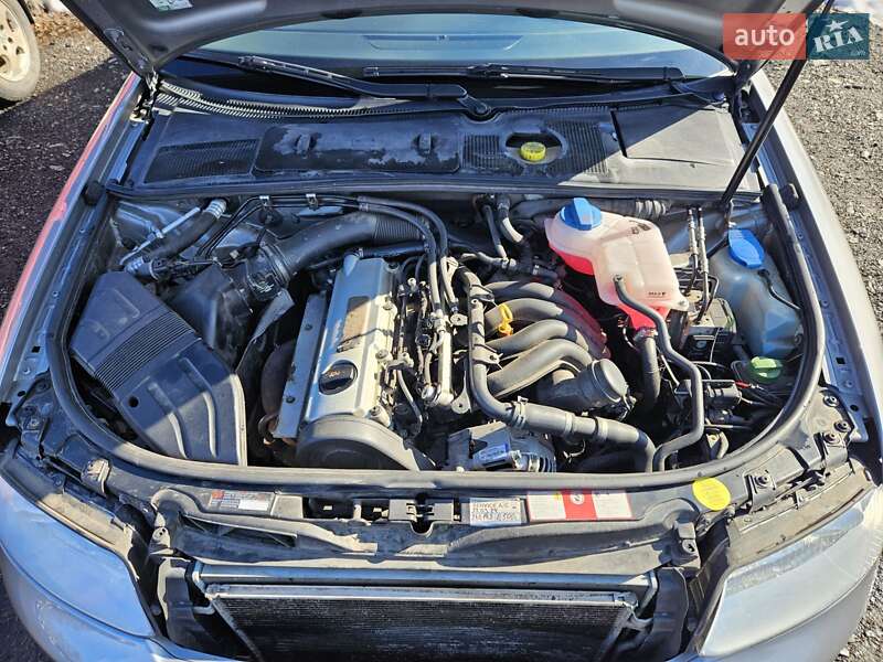 Седан Audi A4 2003 в Луцке