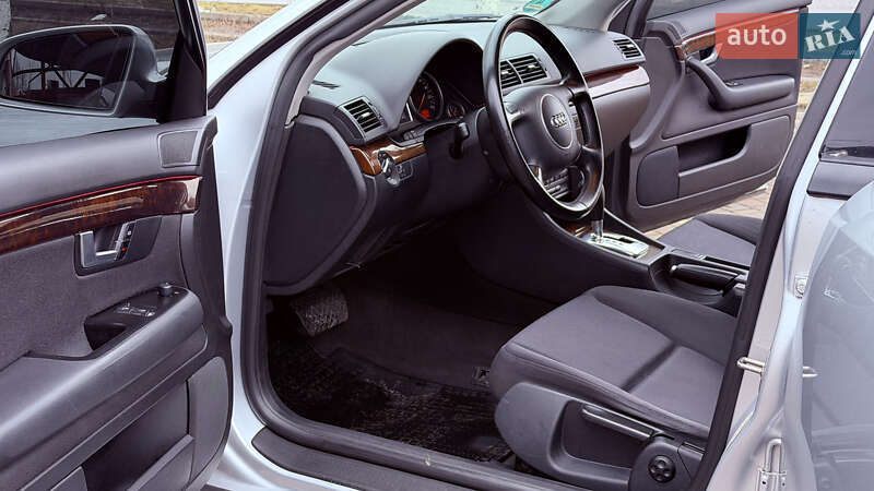 Универсал Audi A4 2001 в Смеле