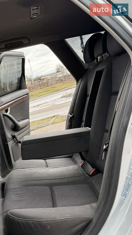 Универсал Audi A4 2001 в Смеле