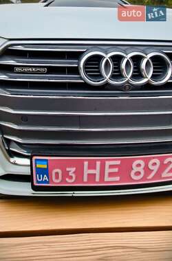 Седан Audi A4 2017 в Нововолинську