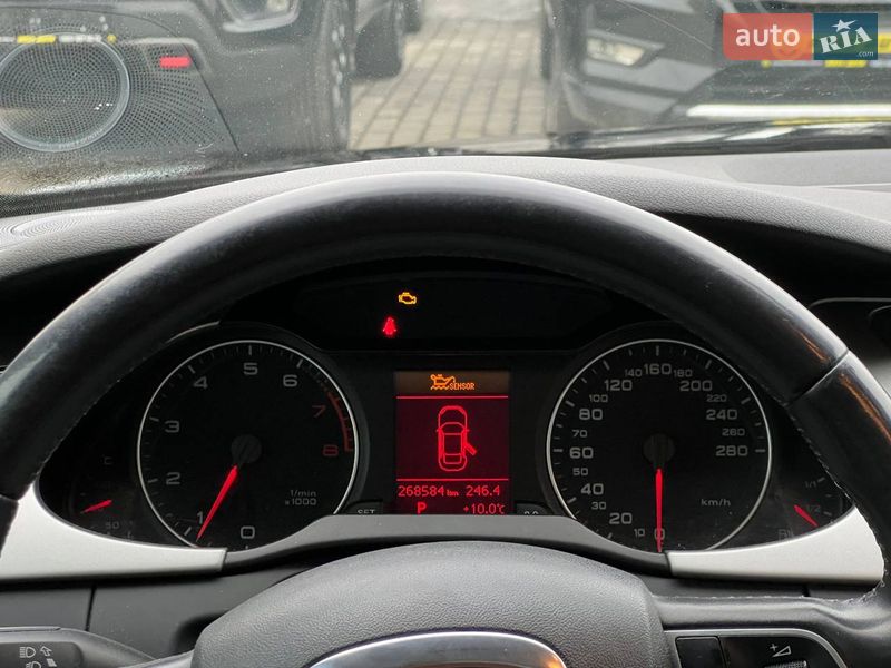 Седан Audi A4 2010 в Ивано-Франковске