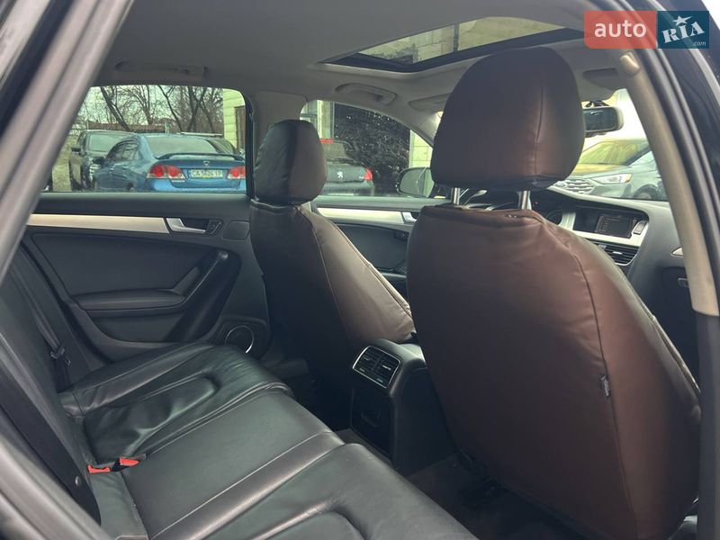 Седан Audi A4 2010 в Ивано-Франковске