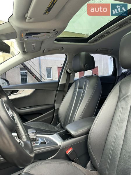 Седан Audi A4 2016 в Запорожье