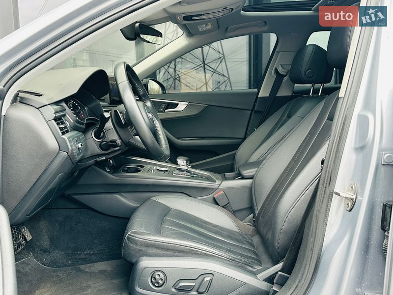 Седан Audi A4 2017 в Харкові