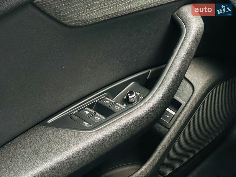 Седан Audi A4 2017 в Харкові