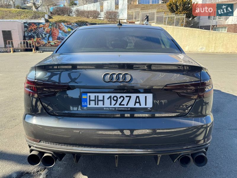 Седан Audi A4 2018 в Одессе