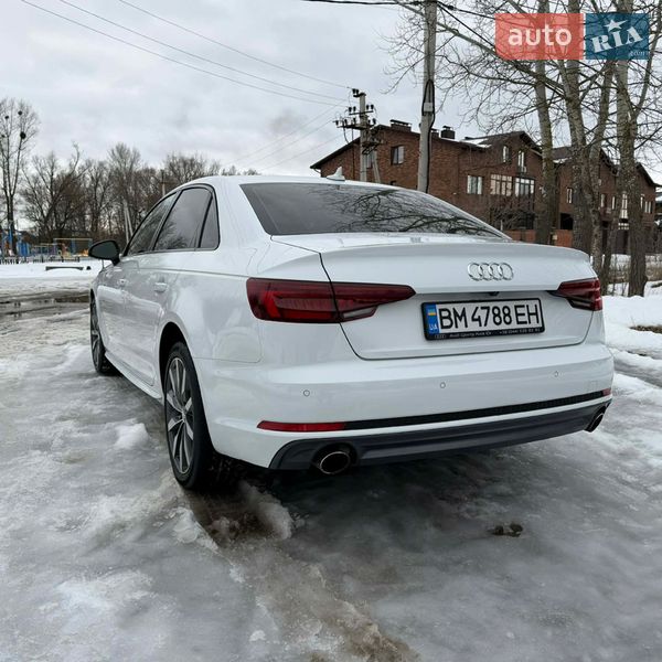 Седан Audi A4 2017 в Глухове