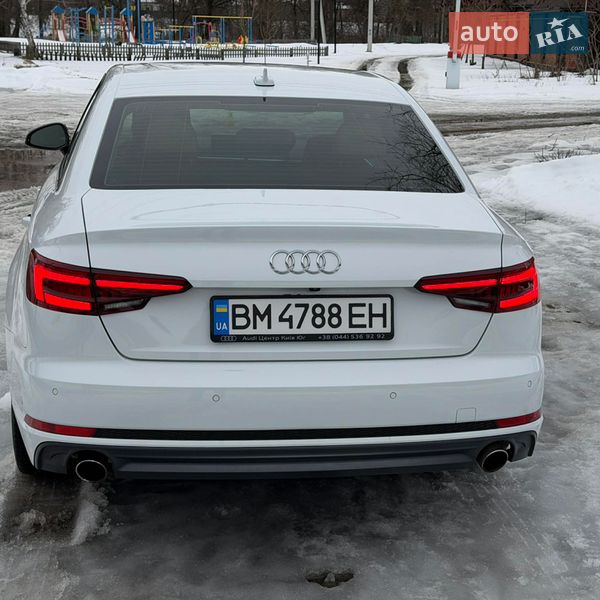 Седан Audi A4 2017 в Глухове