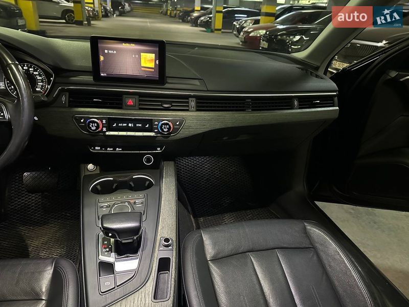 Седан Audi A4 2016 в Днепре