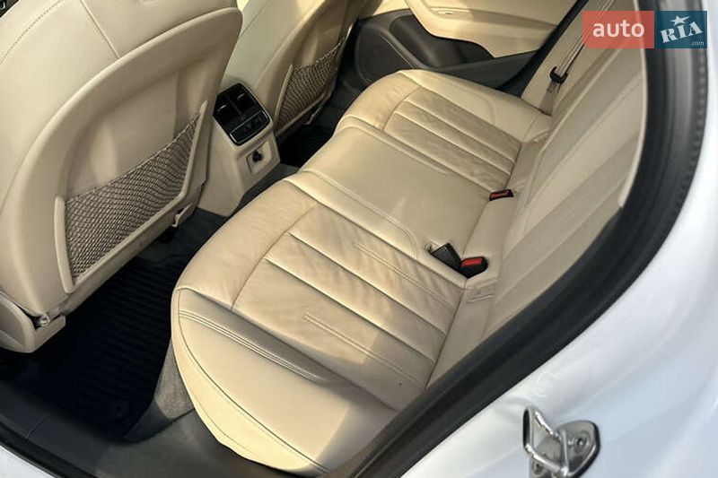 Седан Audi A4 2019 в Киеве