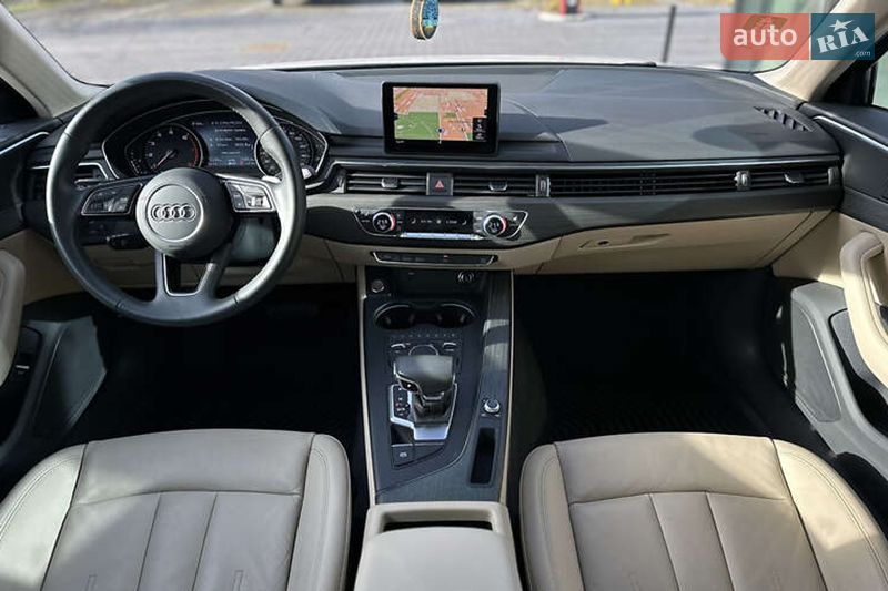 Седан Audi A4 2019 в Киеве