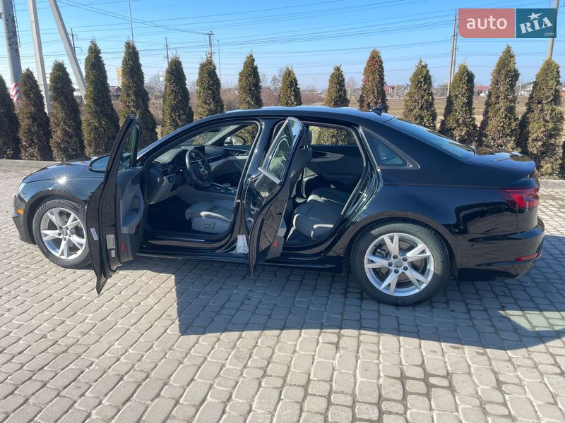 Седан Audi A4 2018 в Львове