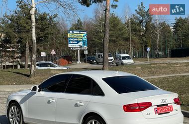 Седан Audi A4 2012 в Яворове
