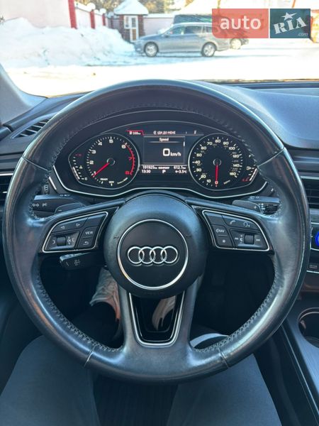 Седан Audi A4 2017 в Львове