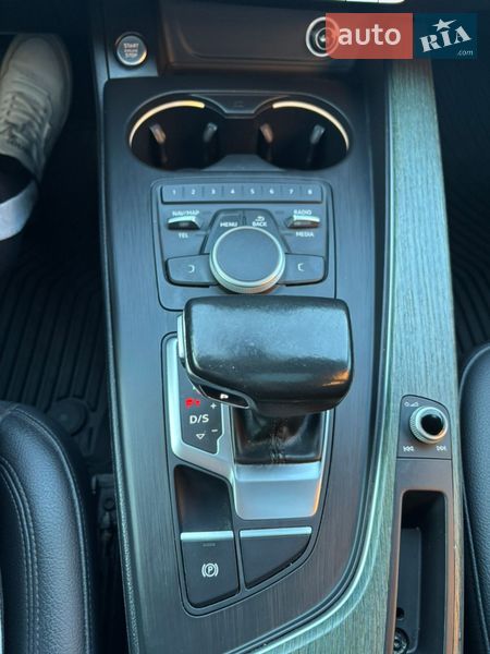 Седан Audi A4 2017 в Львове