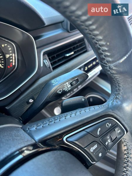 Седан Audi A4 2017 в Львове