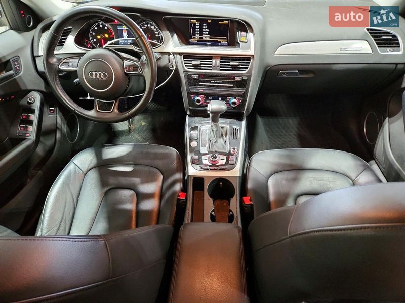 Седан Audi A4 2015 в Хмельницком