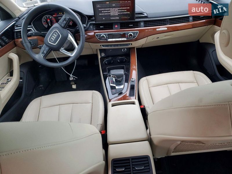 Седан Audi A4 2023 в Ивано-Франковске