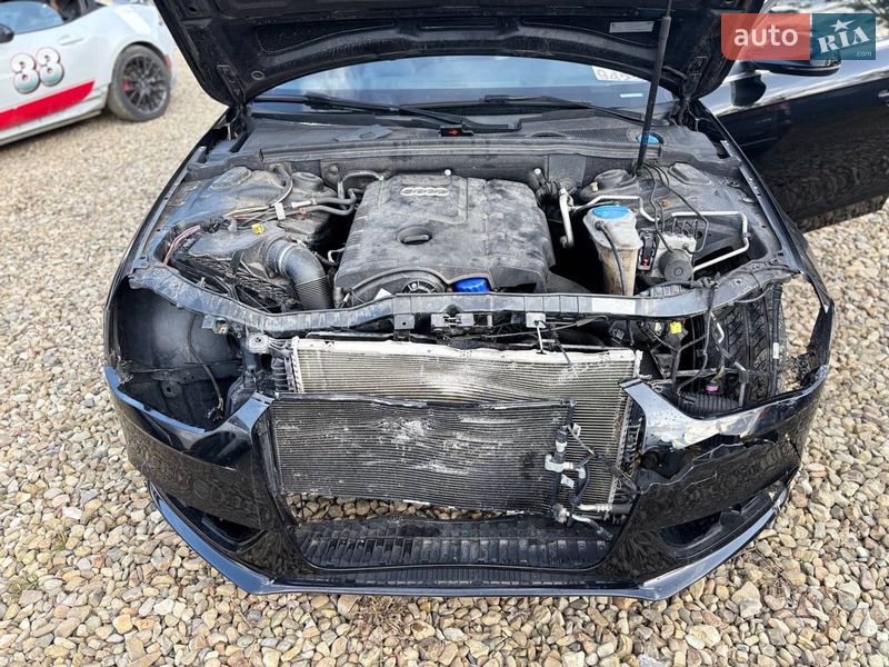 Седан Audi A4 2015 в Стрию