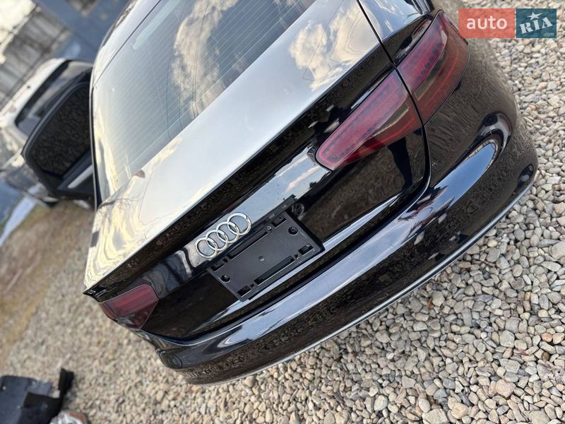Седан Audi A4 2015 в Стрию