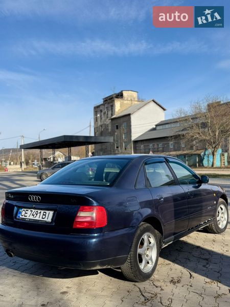 Седан Audi A4 1997 в Чернівцях