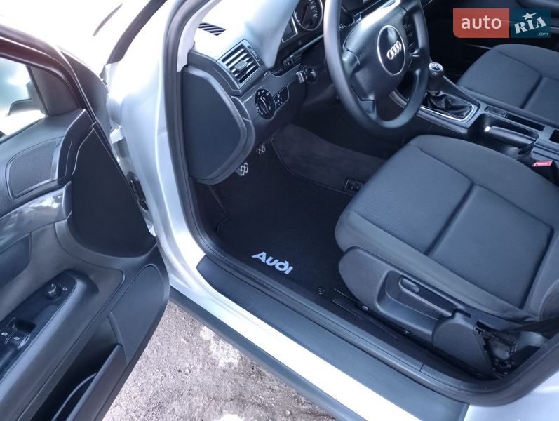 Седан Audi A4 2002 в Тернополі
