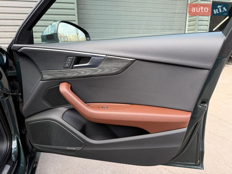 Седан Audi A4 2016 в Києві