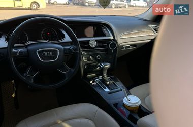 Седан Audi A4 2012 в Луцке