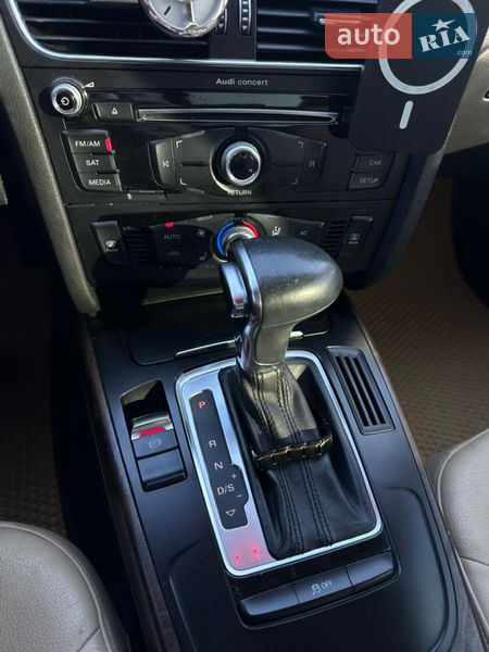 Седан Audi A4 2012 в Луцьку