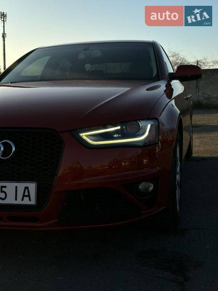 Седан Audi A4 2012 в Луцьку