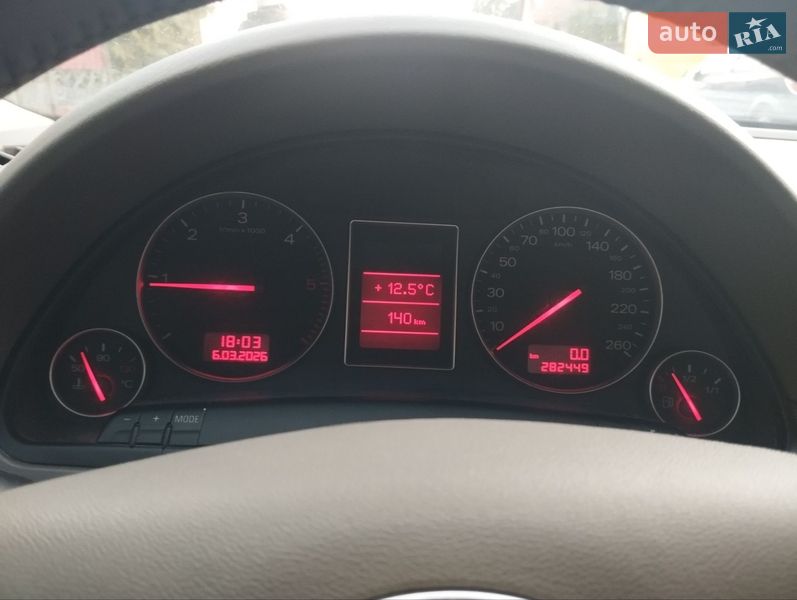 Седан Audi A4 2002 в Жовкве