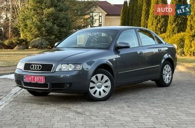 Седан Audi A4 2002 в Сарнах