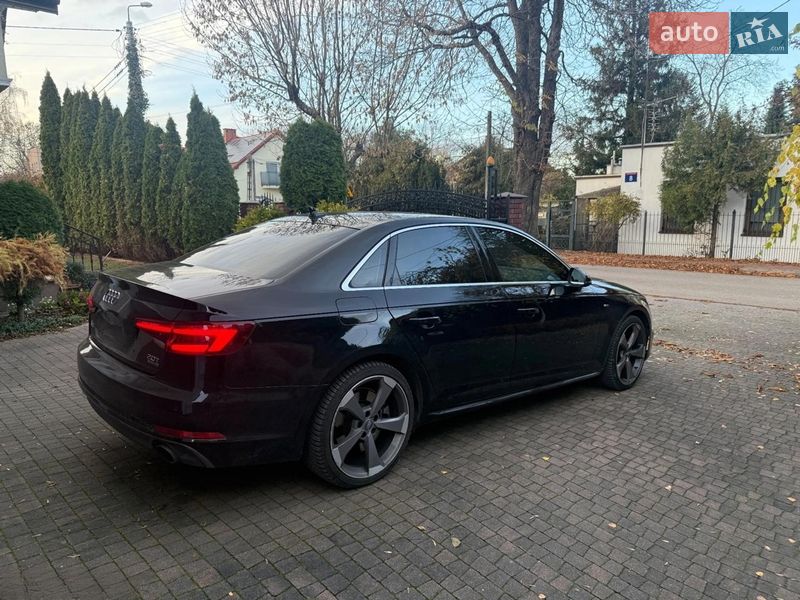 Седан Audi A4 2018 в Львове
