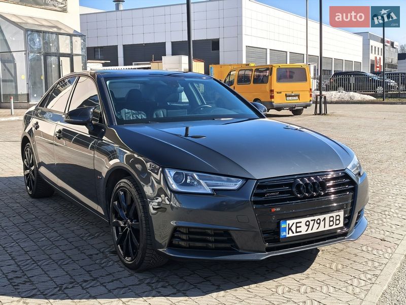 Седан Audi A4 2016 в Дніпрі