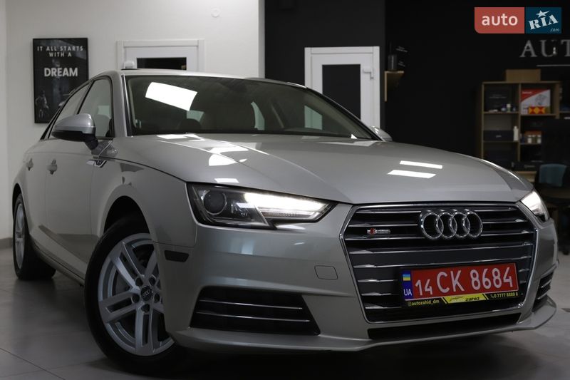Седан Audi A4 2017 в Дрогобыче