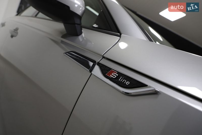 Седан Audi A4 2017 в Дрогобыче