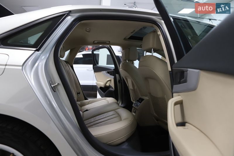 Седан Audi A4 2017 в Дрогобыче