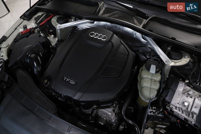 Седан Audi A4 2017 в Дрогобыче