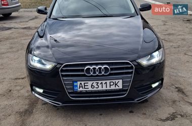 Седан Audi A4 2014 в Днепре