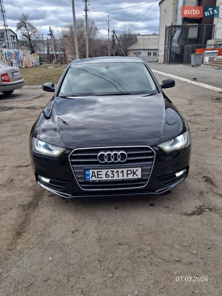 Седан Audi A4 2014 в Днепре