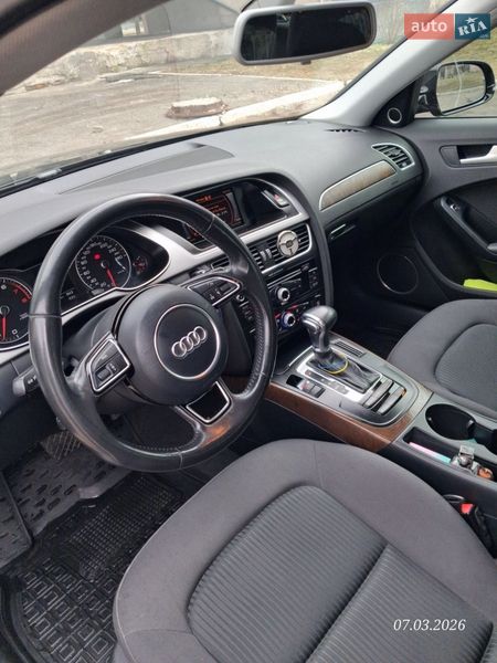 Седан Audi A4 2014 в Днепре