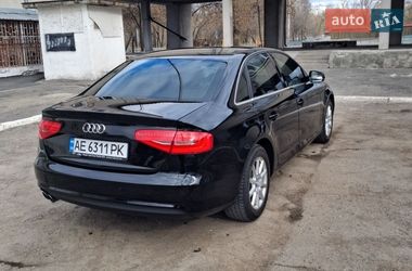 Седан Audi A4 2014 в Днепре
