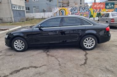 Седан Audi A4 2014 в Днепре