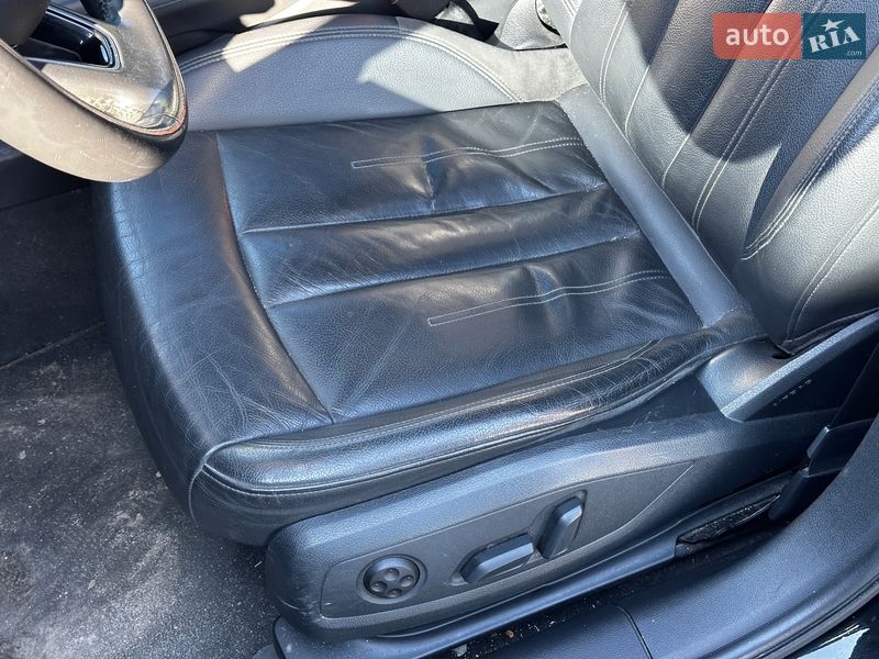 Седан Audi A4 2016 в Львові